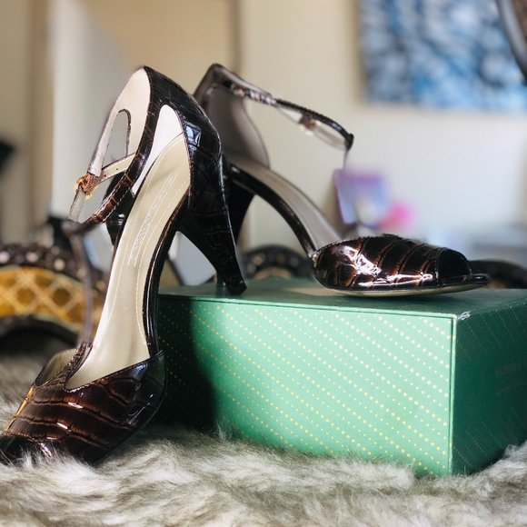 Joan & David Vintage Crocodile Heels size 7.5 EUC! - Picture 3 of 15